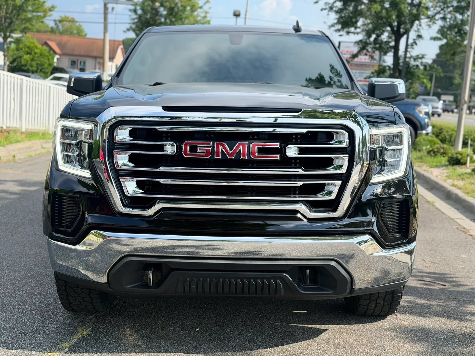 Used 2022 GMC Sierra 1500 SLE AWD/4WD image 9