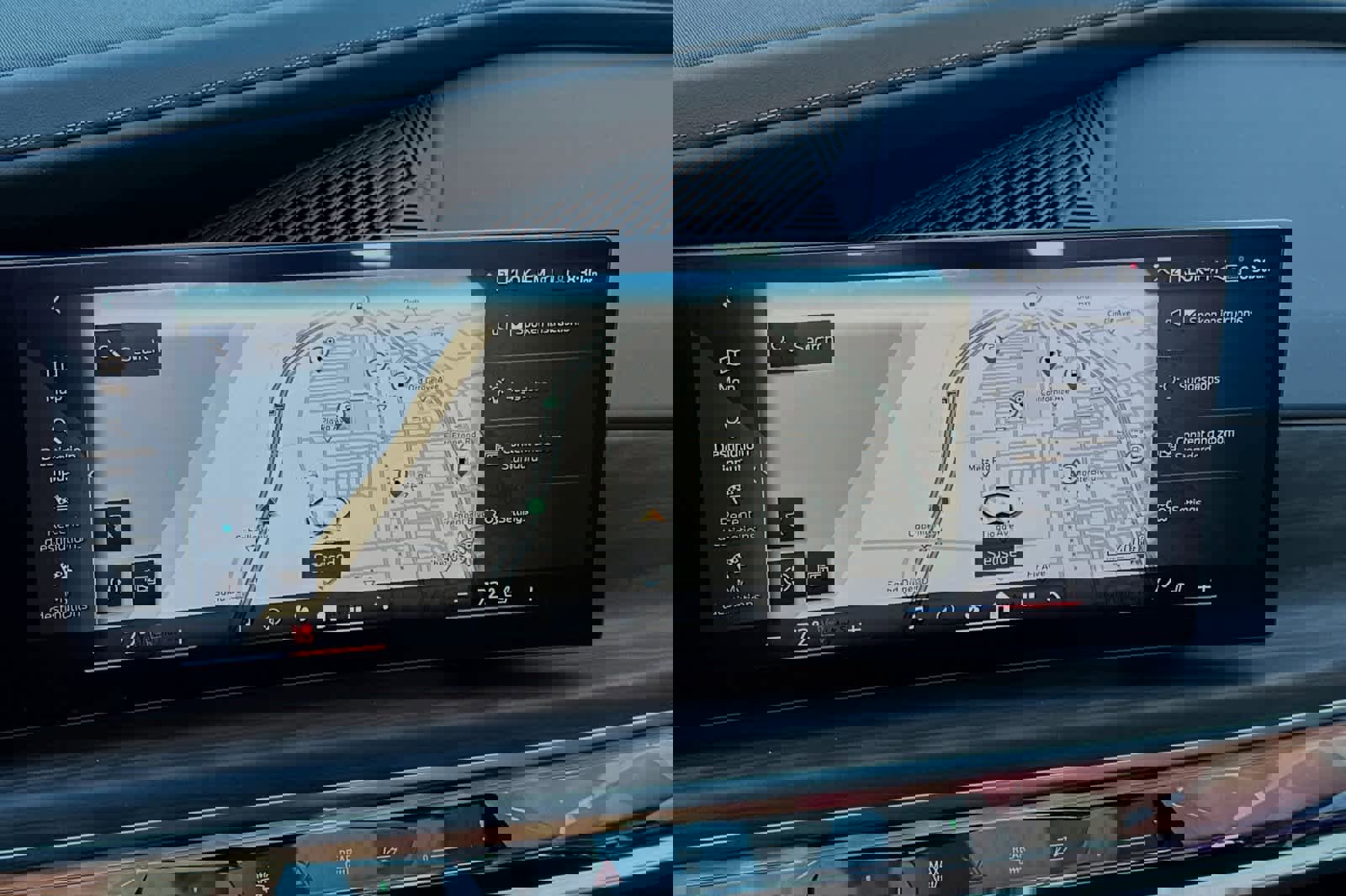 Used 2024 BMW i7 xDrive60 image 18