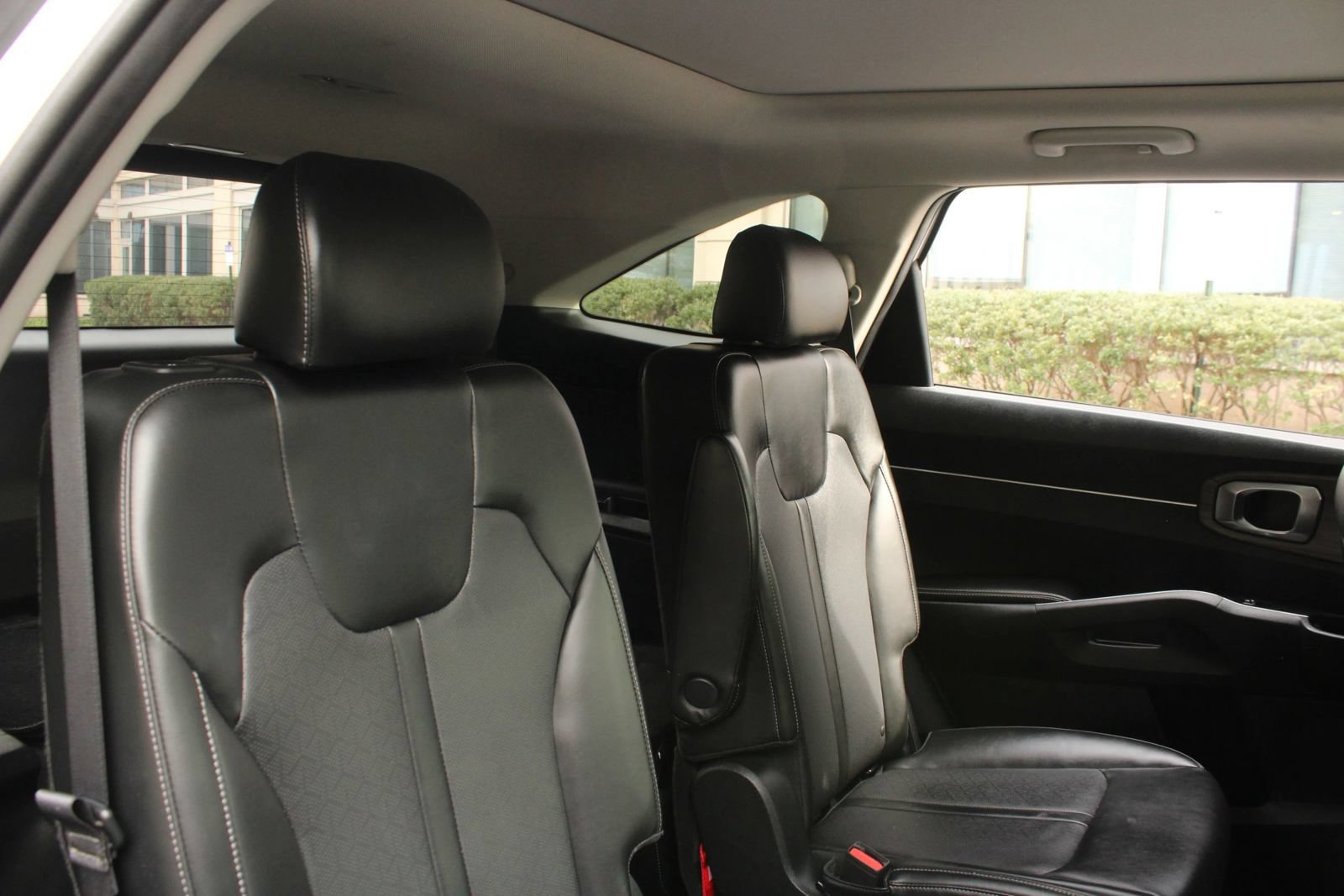 Used 2021 Kia Sorento EX w/ EX AWD X-Line Package image 21