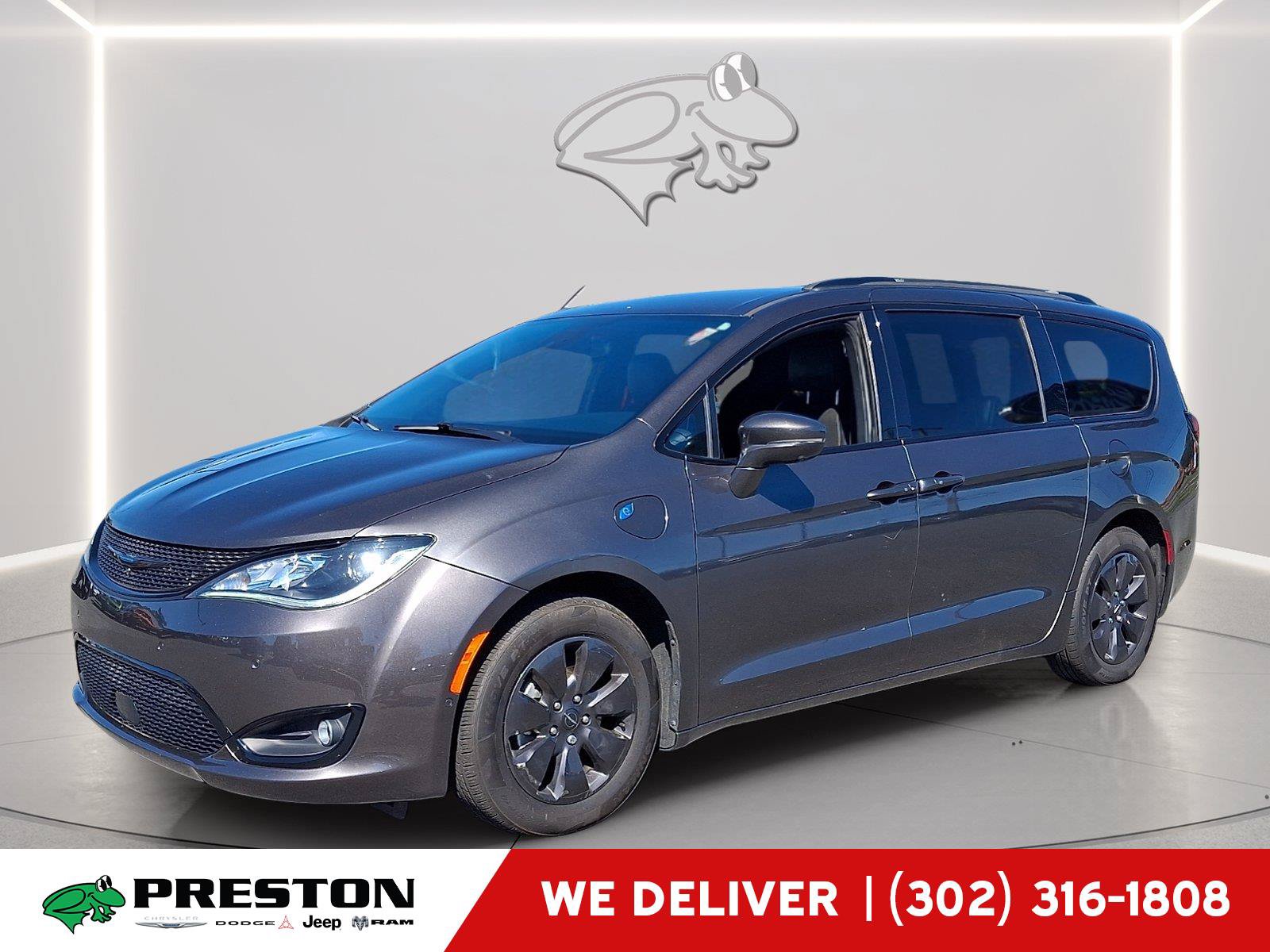 Used 2020 Chrysler Pacifica Limited w/ Advanced Safetytec Group FWD image 1