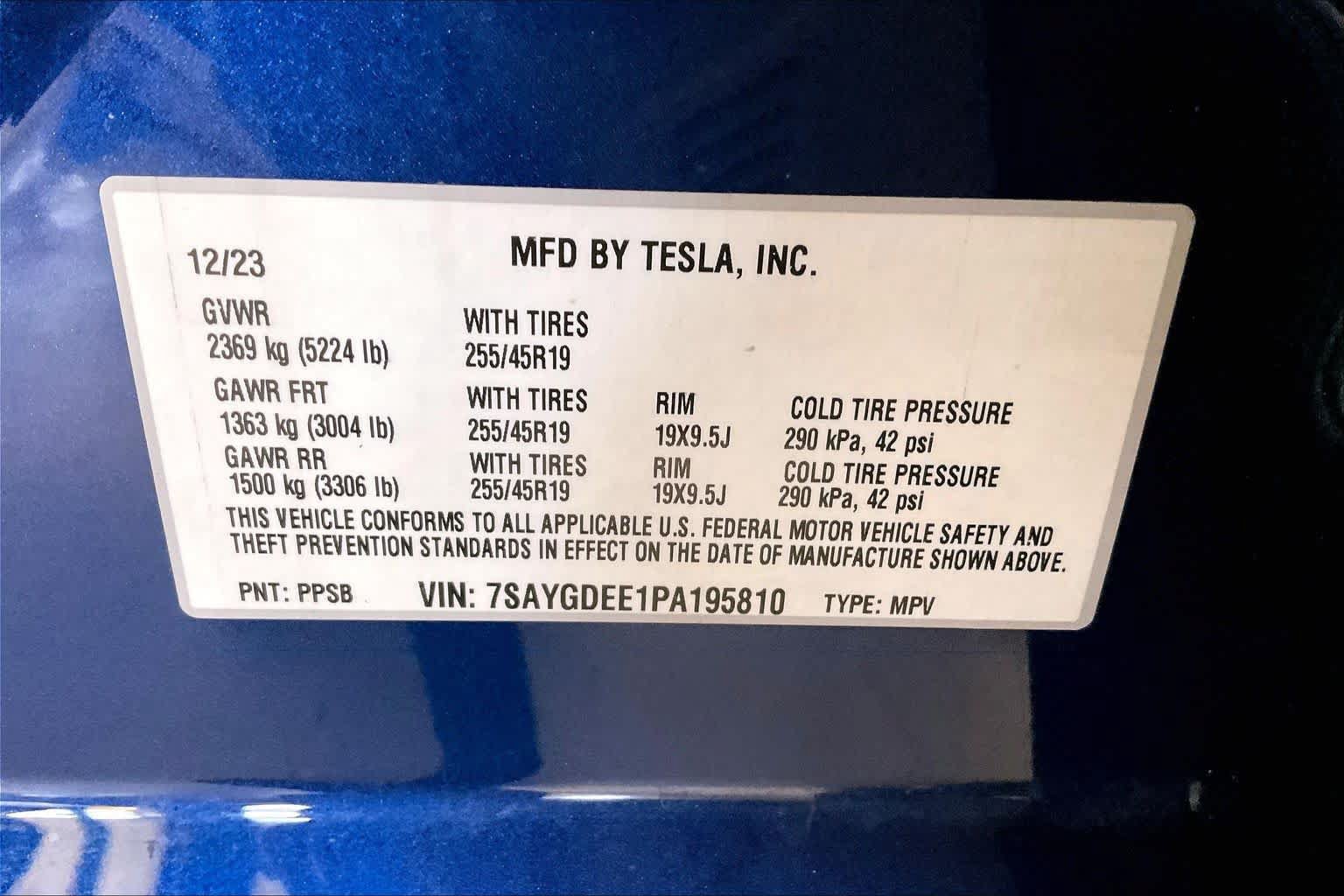 Used 2023 Tesla Model Y AWD image 30