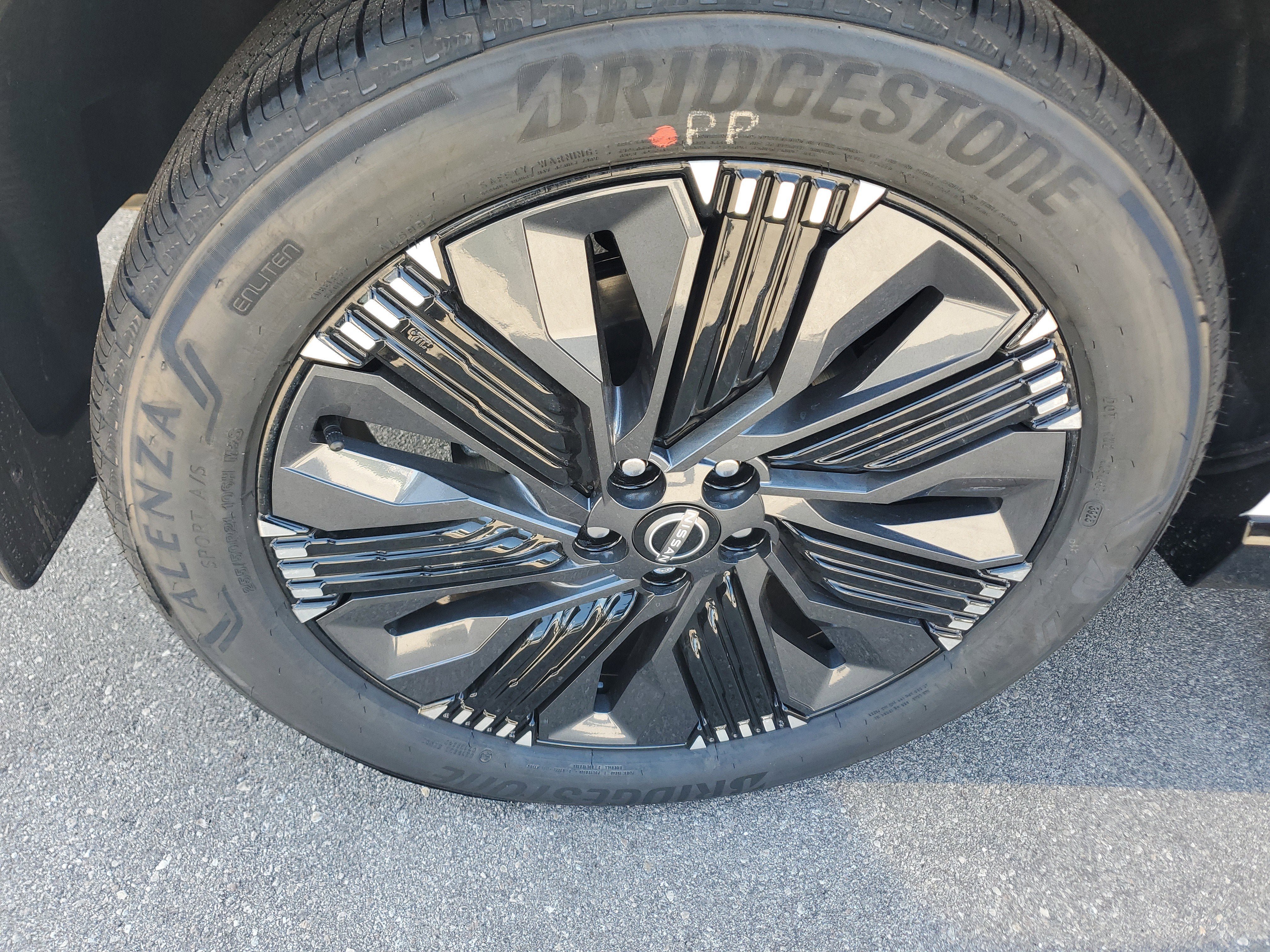 New 2026 Nissan Murano Platinum image 8