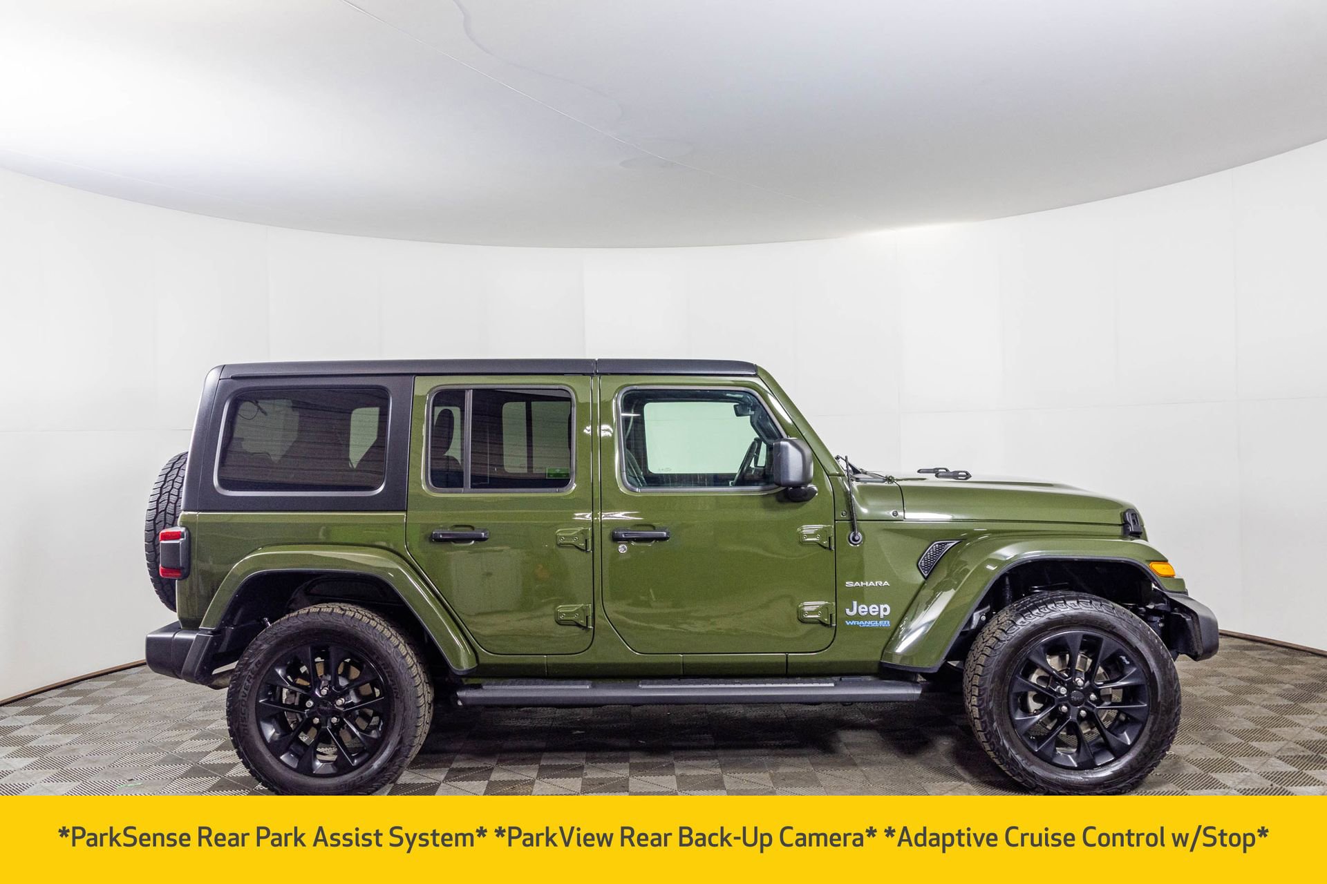 Used 2021 Jeep Wrangler Unlimited Sahara w/ Cold Weather Group image 16