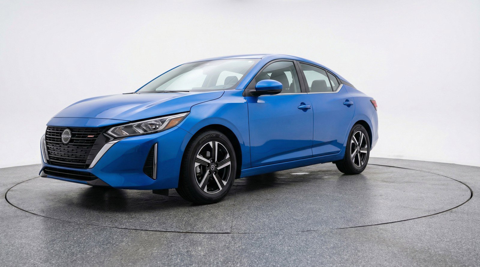 Used 2025 Nissan Sentra SV image 2