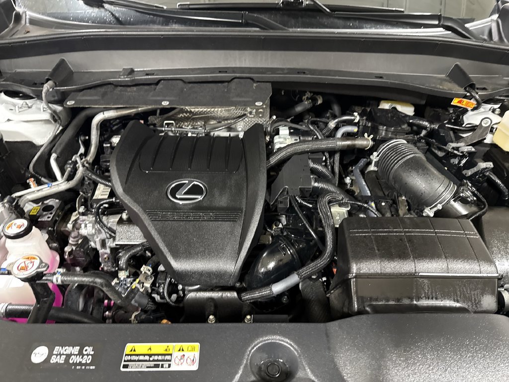 Used 2025 Lexus TX 500h AWD w/ Technology Package image 26