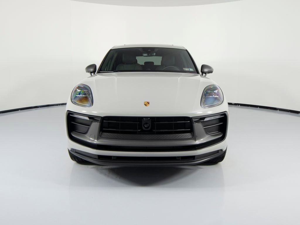 New 2026 Porsche Macan Turbo AWD/4WD image 13