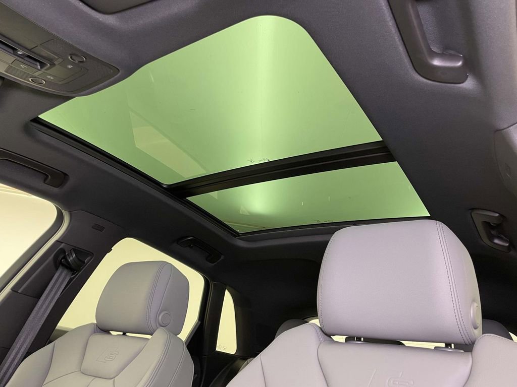 New 2025 Audi Q3 2.0T Premium image 18