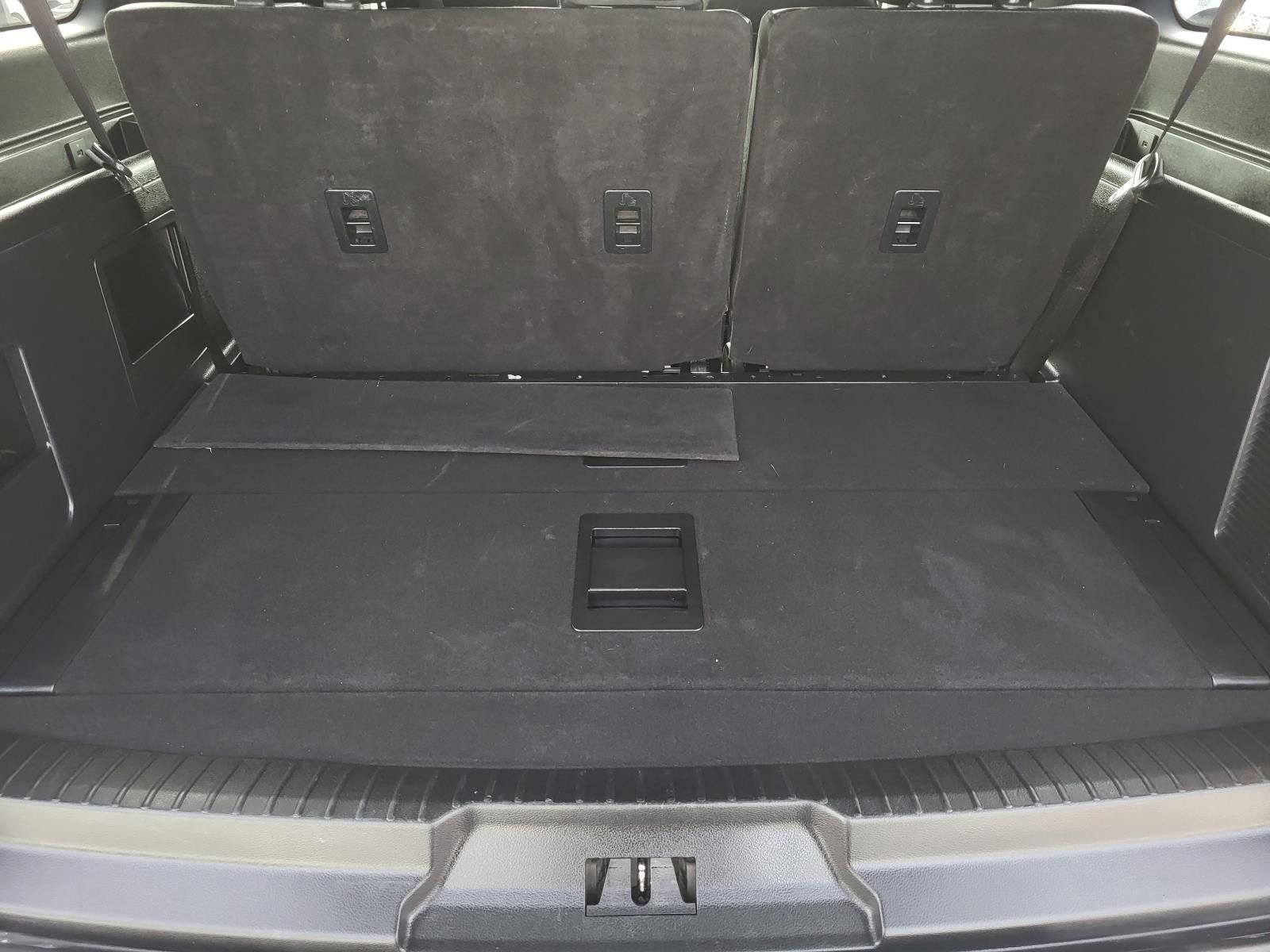 Used 2020 Ford Expedition Max XLT w/ Equipment Group 202A RWD image 9