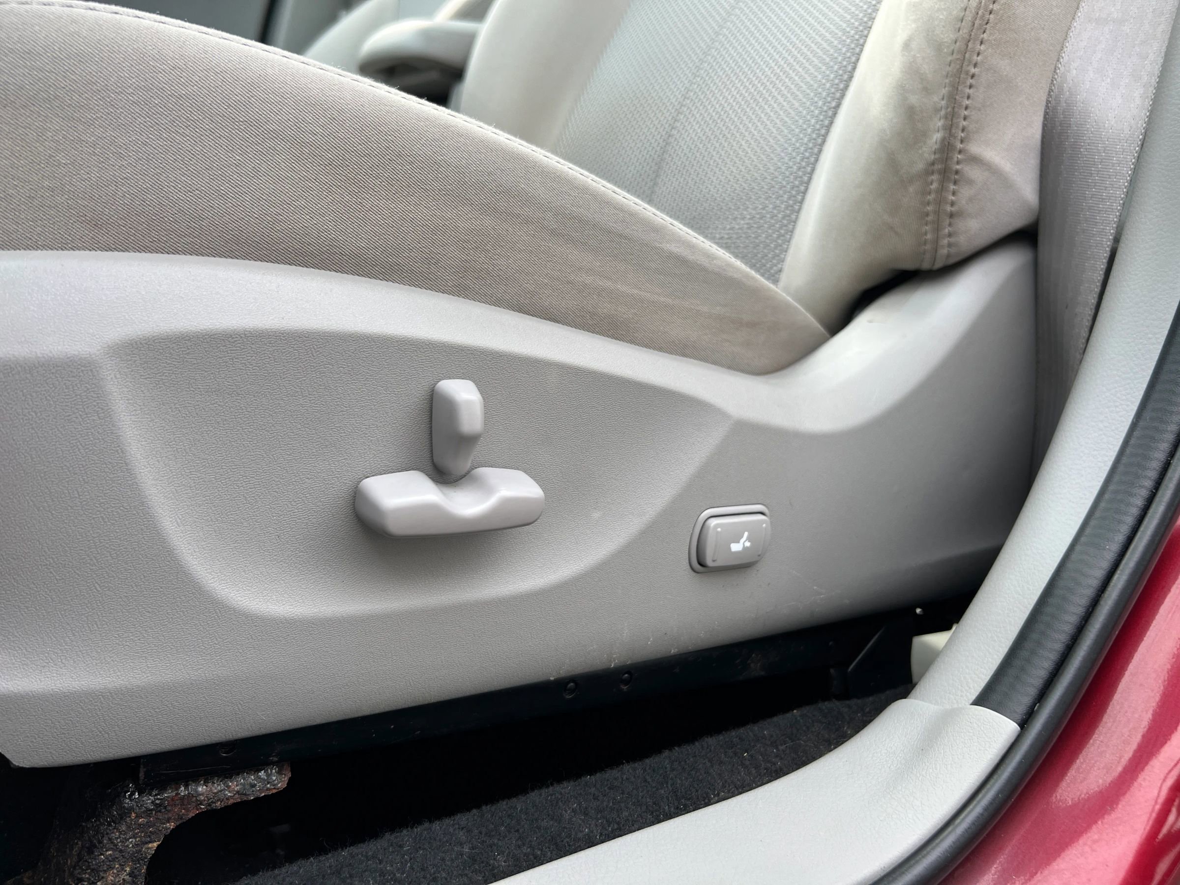 Used 2011 Subaru Forester 2.5X Premium w/ All-Weather Pkg image 38