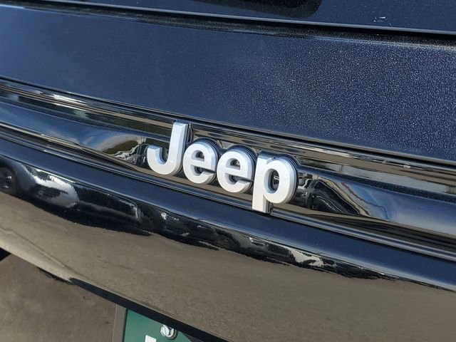 New 2026 Jeep Grand Cherokee Laredo RWD image 8