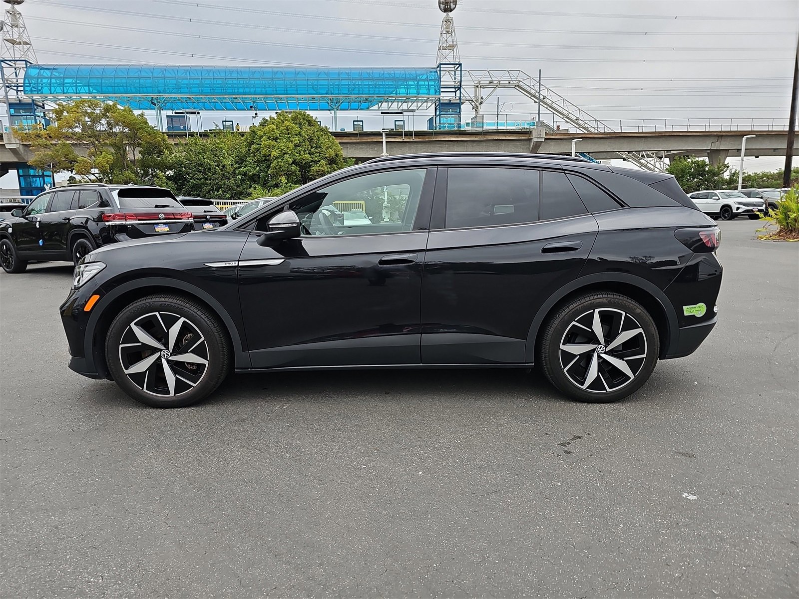 Used 2023 Volkswagen ID.4 Pro S image 8