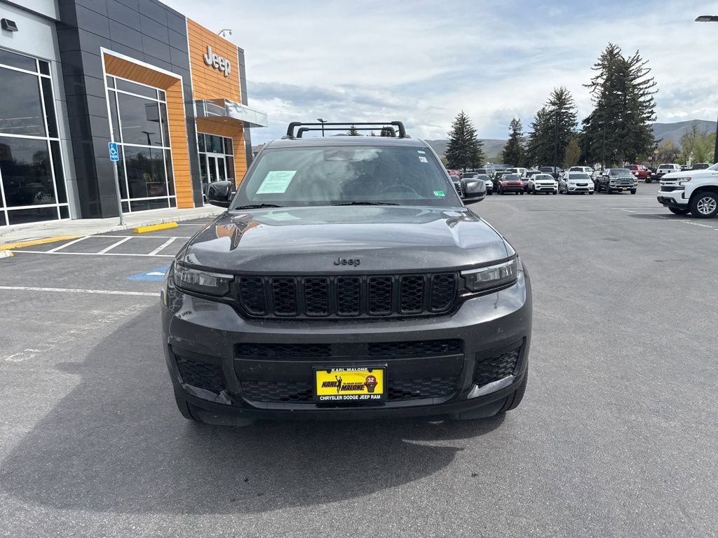 Used 2022 Jeep Grand Cherokee L Laredo AWD/4WD image 2