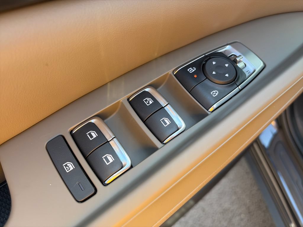 New 2027 Kia Carnival FWD image 17