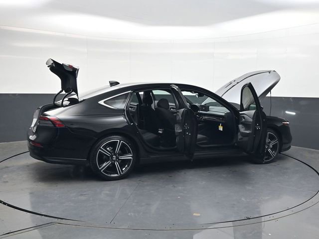 Used 2025 Honda Accord Sport image 35