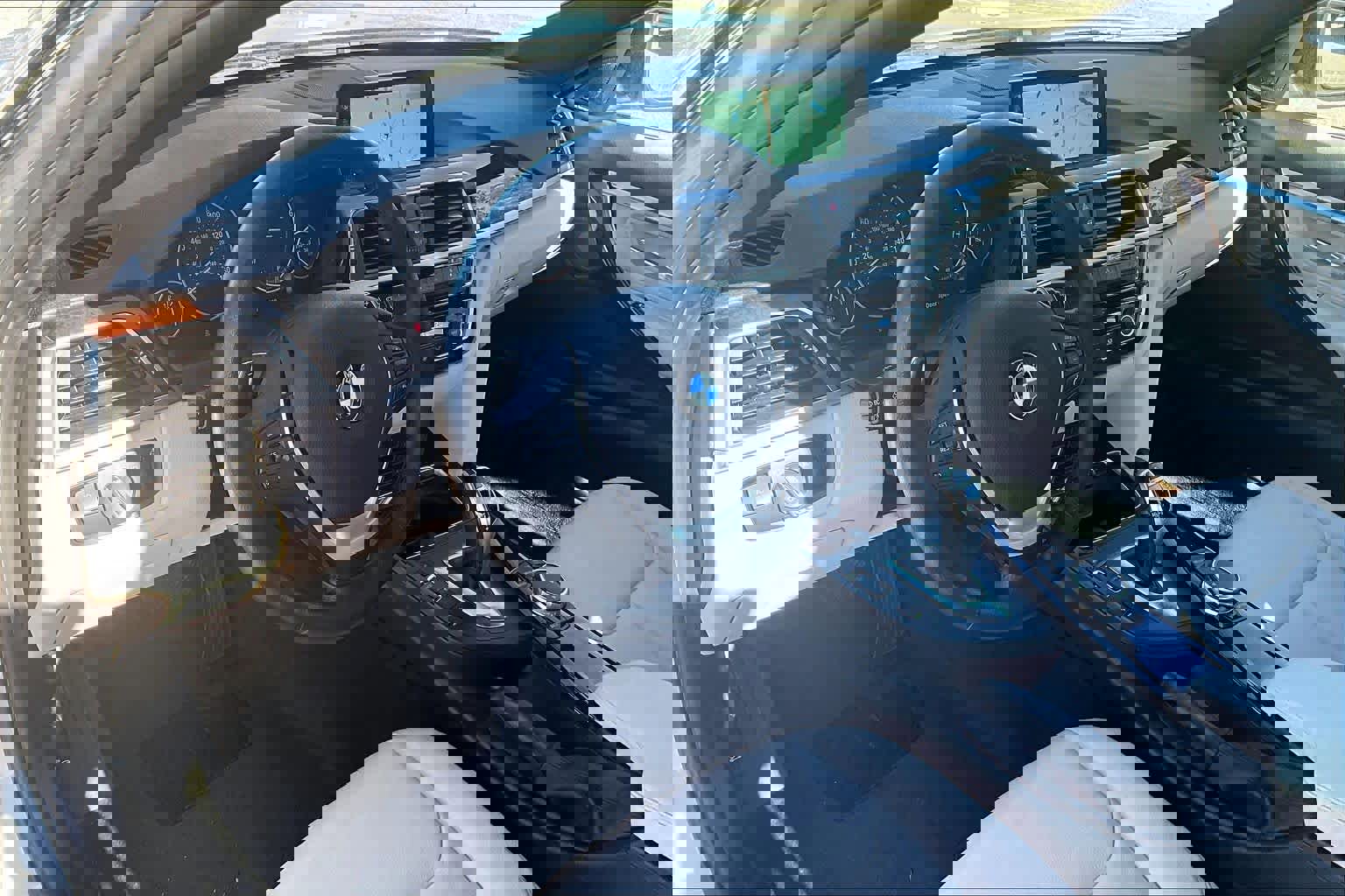 Used 2016 BMW 328i Sedan image 17