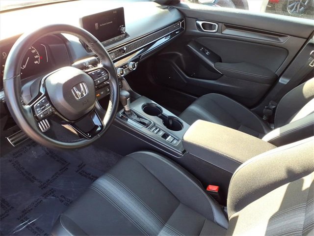 Used 2025 Honda Civic Sport image 10