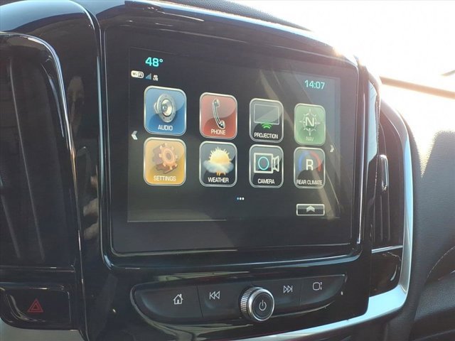 Used 2019 Chevrolet Traverse RS image 11