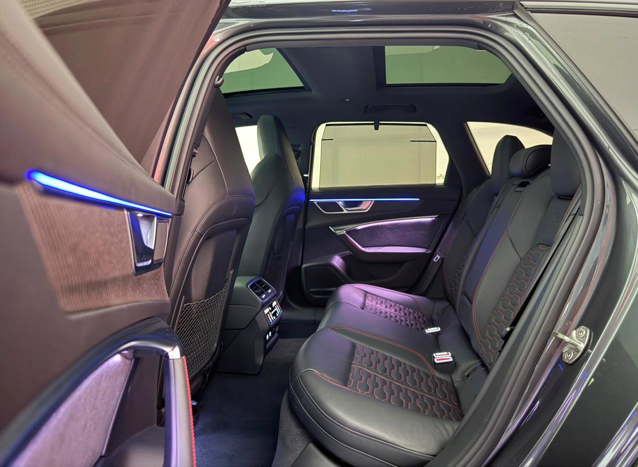 Used 2022 Audi RS 6 w/ Executive Package image 27