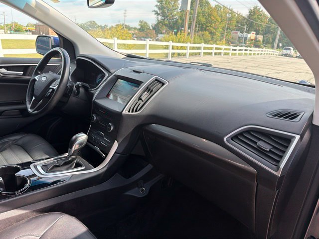 Used 2016 Ford Edge SEL w/ Equipment Group 201A AWD/4WD image 23