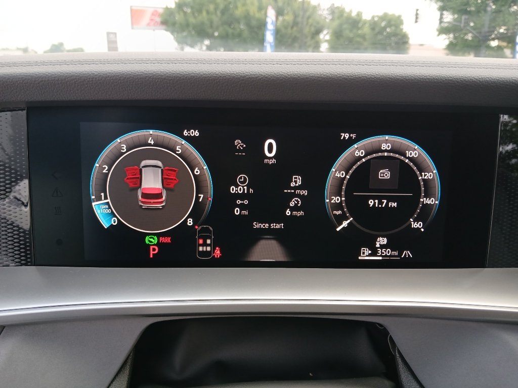 New 2026 Volkswagen Tiguan SE R-Line AWD/4WD image 14