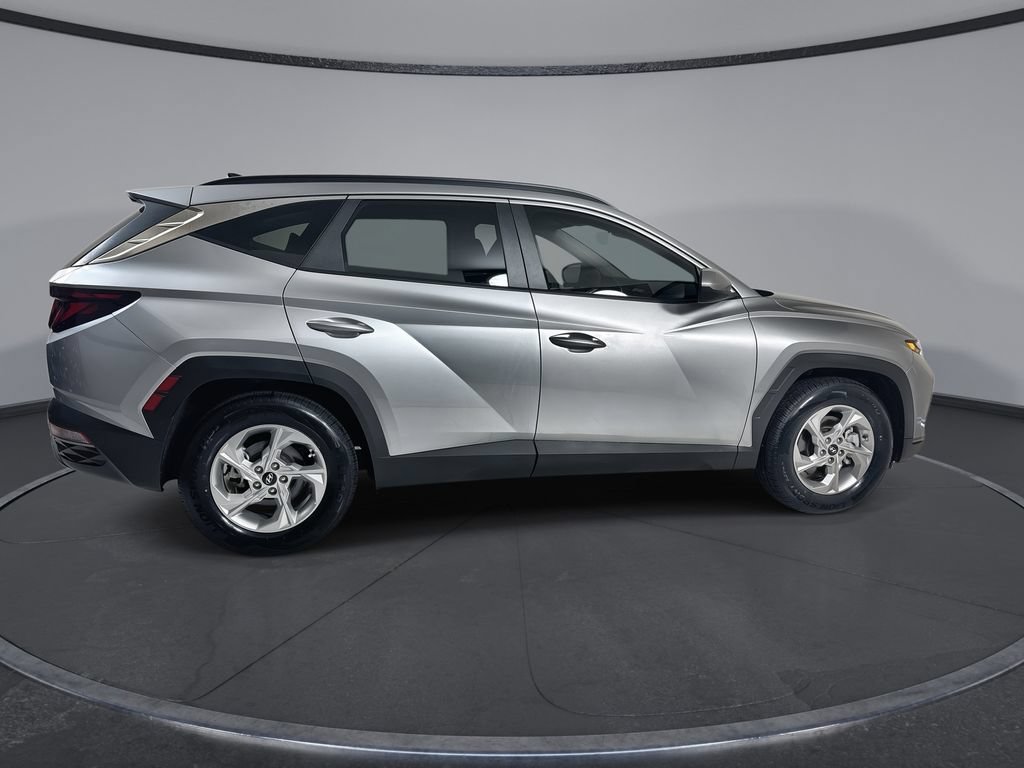Used 2024 Hyundai Tucson SEL FWD image 9