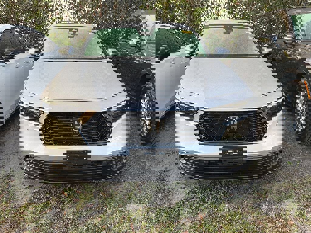 Used 2024 Honda Accord EX-L image 2