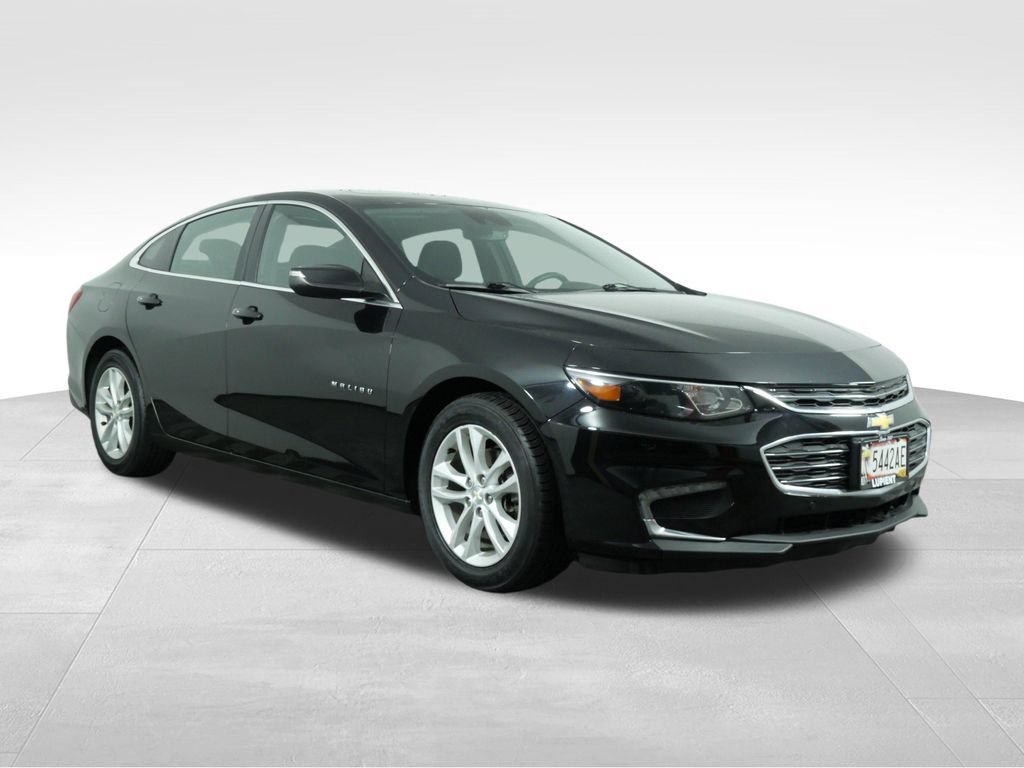 Used 2016 Chevrolet Malibu LT w/ Driver Confidence Package FWD image 2