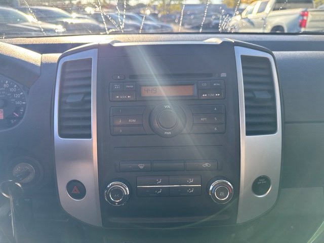 Used 2011 Nissan Frontier SV AWD/4WD image 16