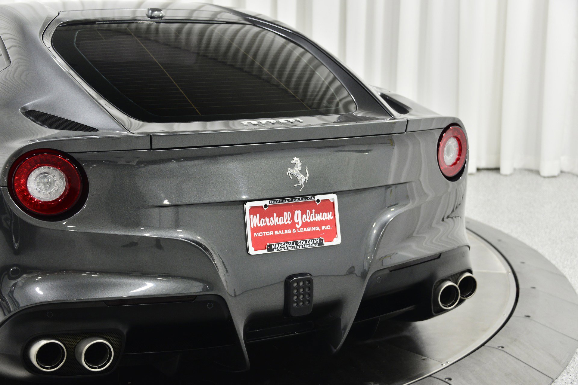 Used 2015 Ferrari F12 Berlinetta image 31