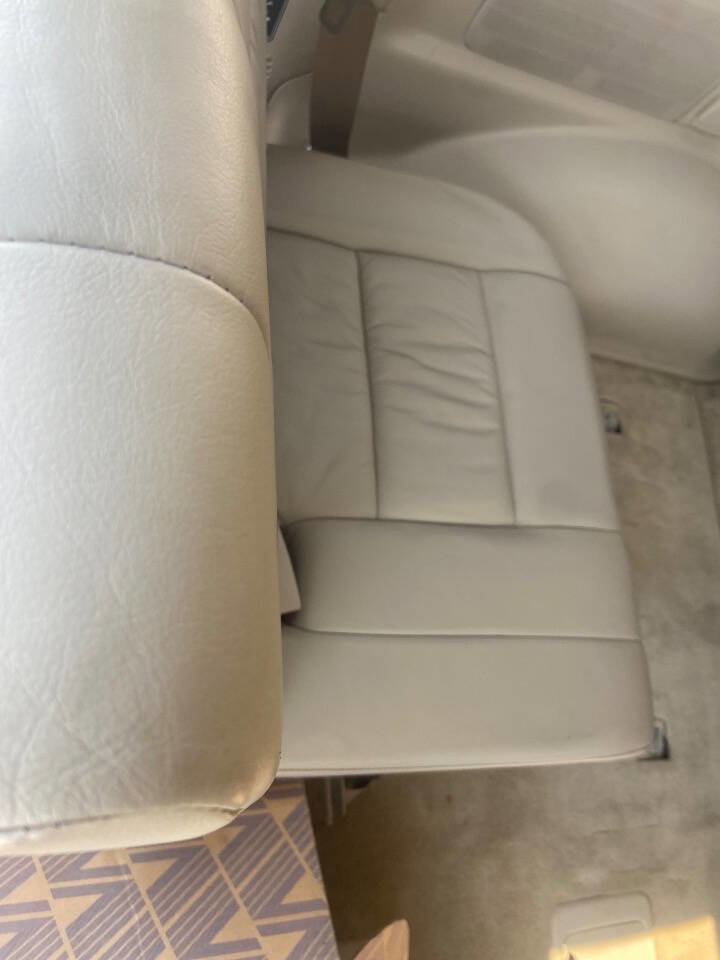 Used 2003 Toyota Land Cruiser image 27