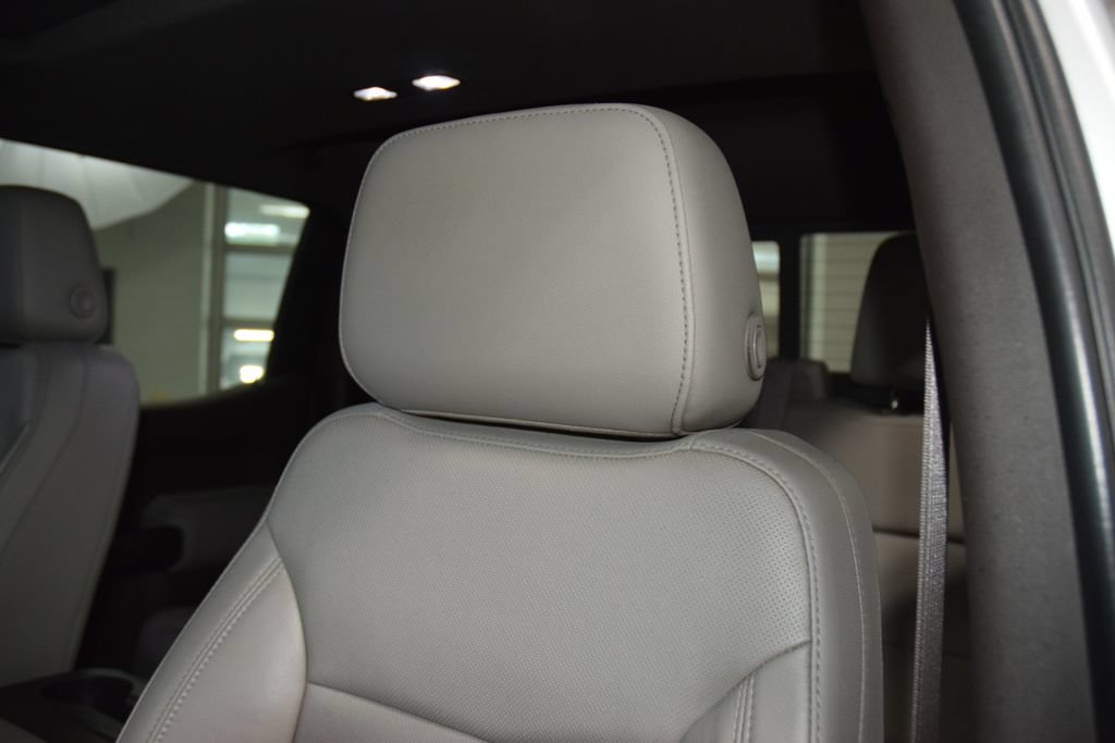 Used 2019 Chevrolet Silverado 1500 LTZ w/ LTZ Premium Package AWD/4WD image 45