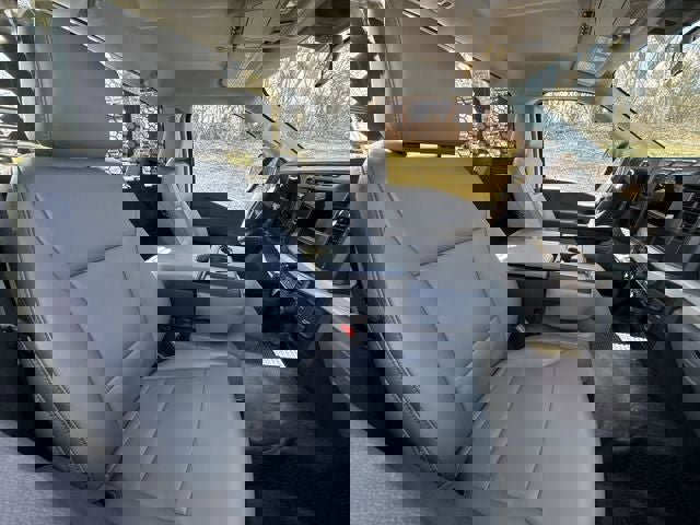 New 2024 Ford F550 4x4 Regular Cab Super Duty image 13