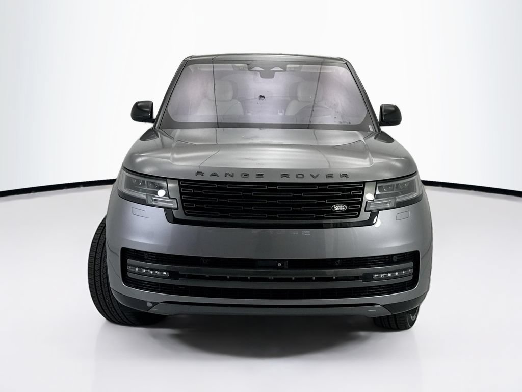 Used 2023 Land Rover Range Rover SE AWD/4WD image 2