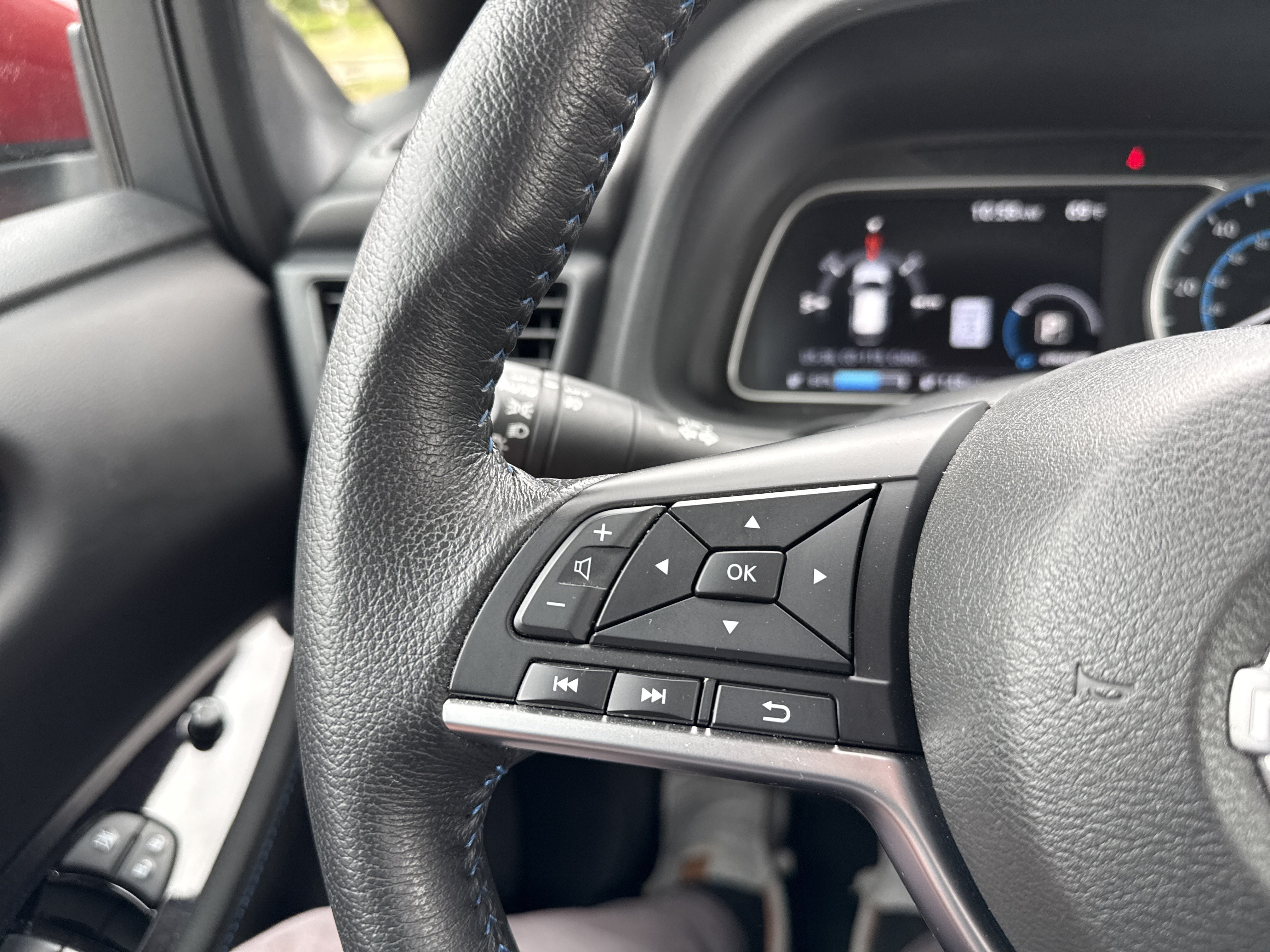 Used 2024 Nissan Leaf SV Plus FWD image 25