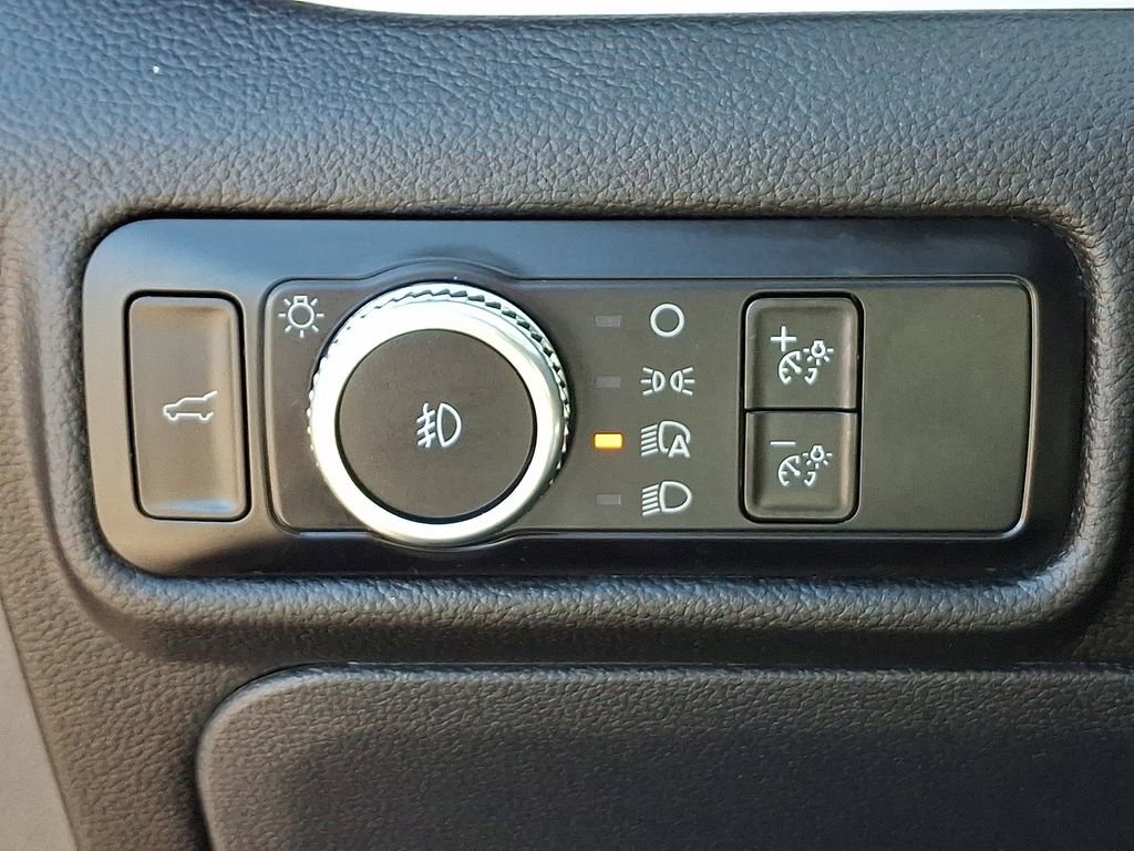 Certified 2023 Ford Explorer XLT w/ Equipment Group 202A AWD/4WD image 26