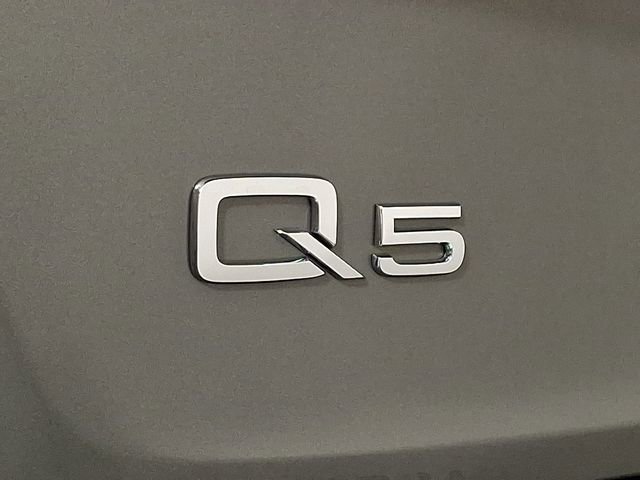 Used 2023 Audi Q5 2.0T Premium w/ Convenience Package image 31
