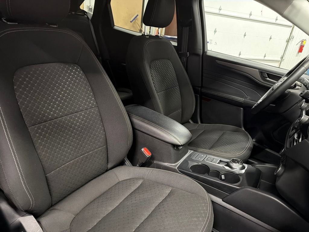 Used 2024 Ford Escape Active w/ Cold Weather Package image 24