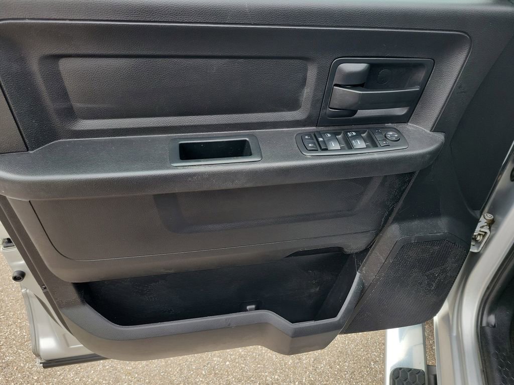 Used 2017 RAM 1500 Express AWD/4WD image 20
