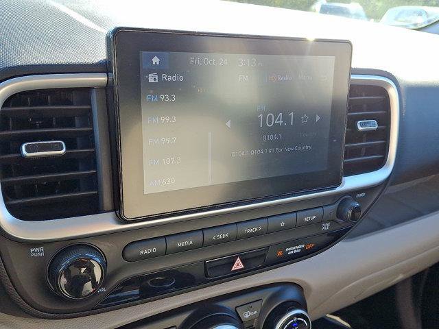 Certified 2024 Hyundai Venue SEL image 17