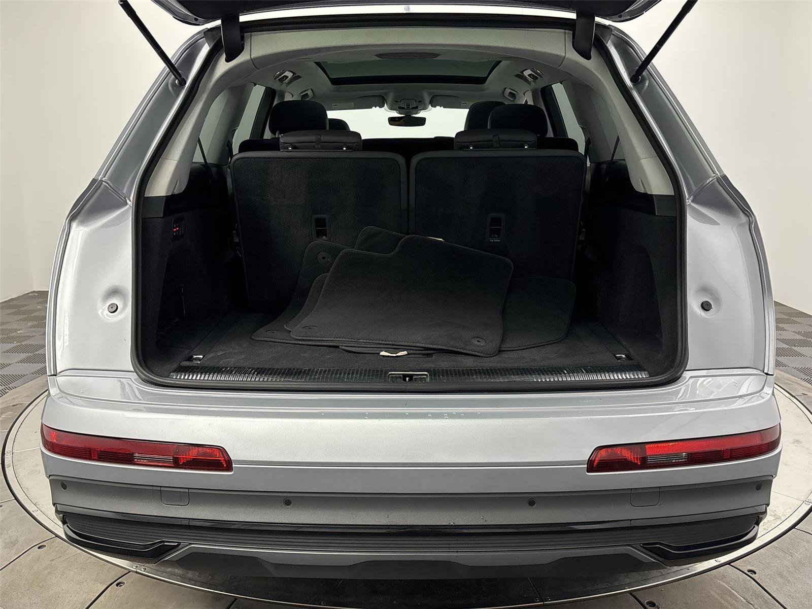 Used 2021 Audi Q7 3.0T Premium Plus image 21