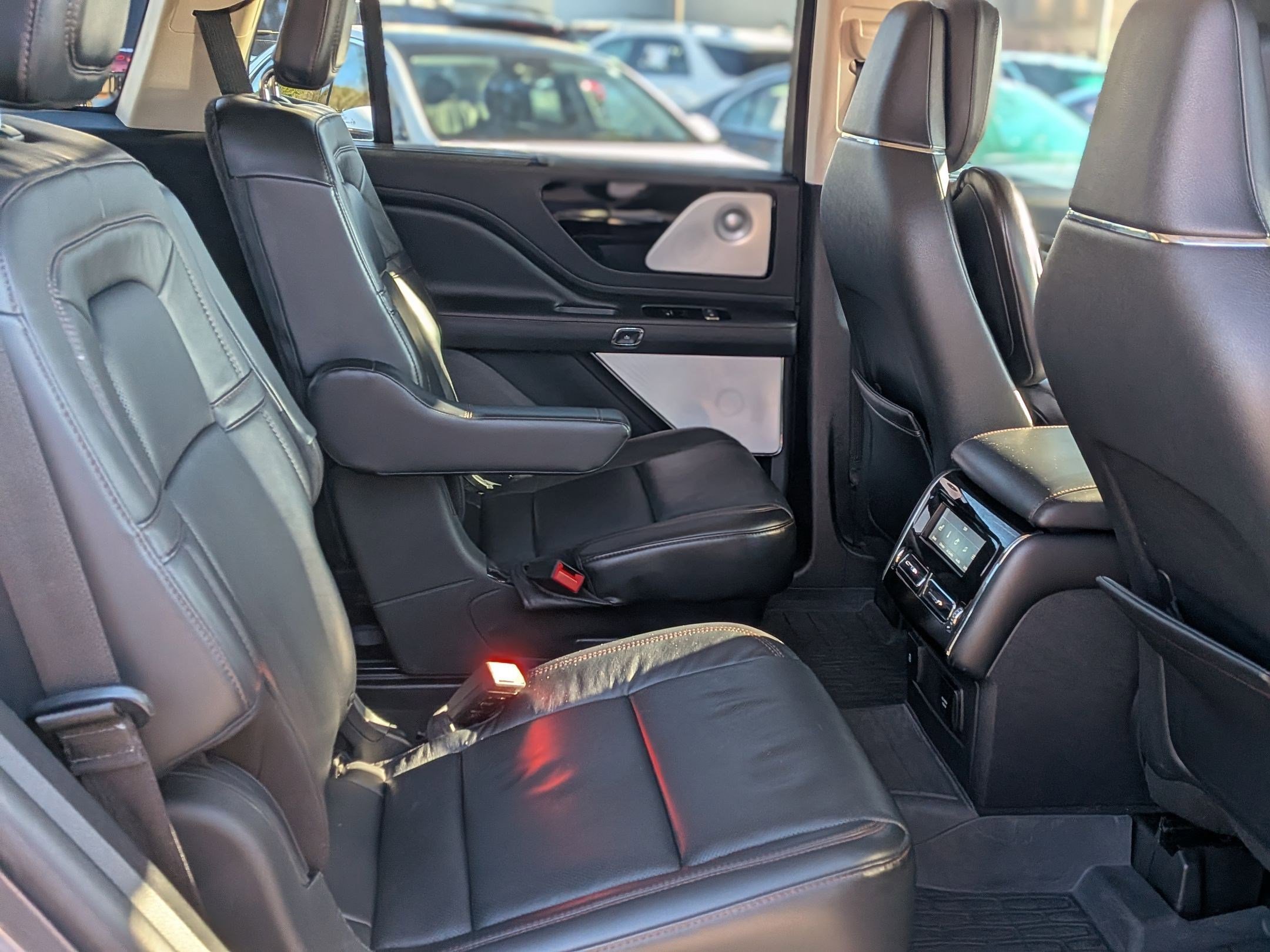 Used 2021 Lincoln Aviator Reserve w/ Equipment Group 208A image 37