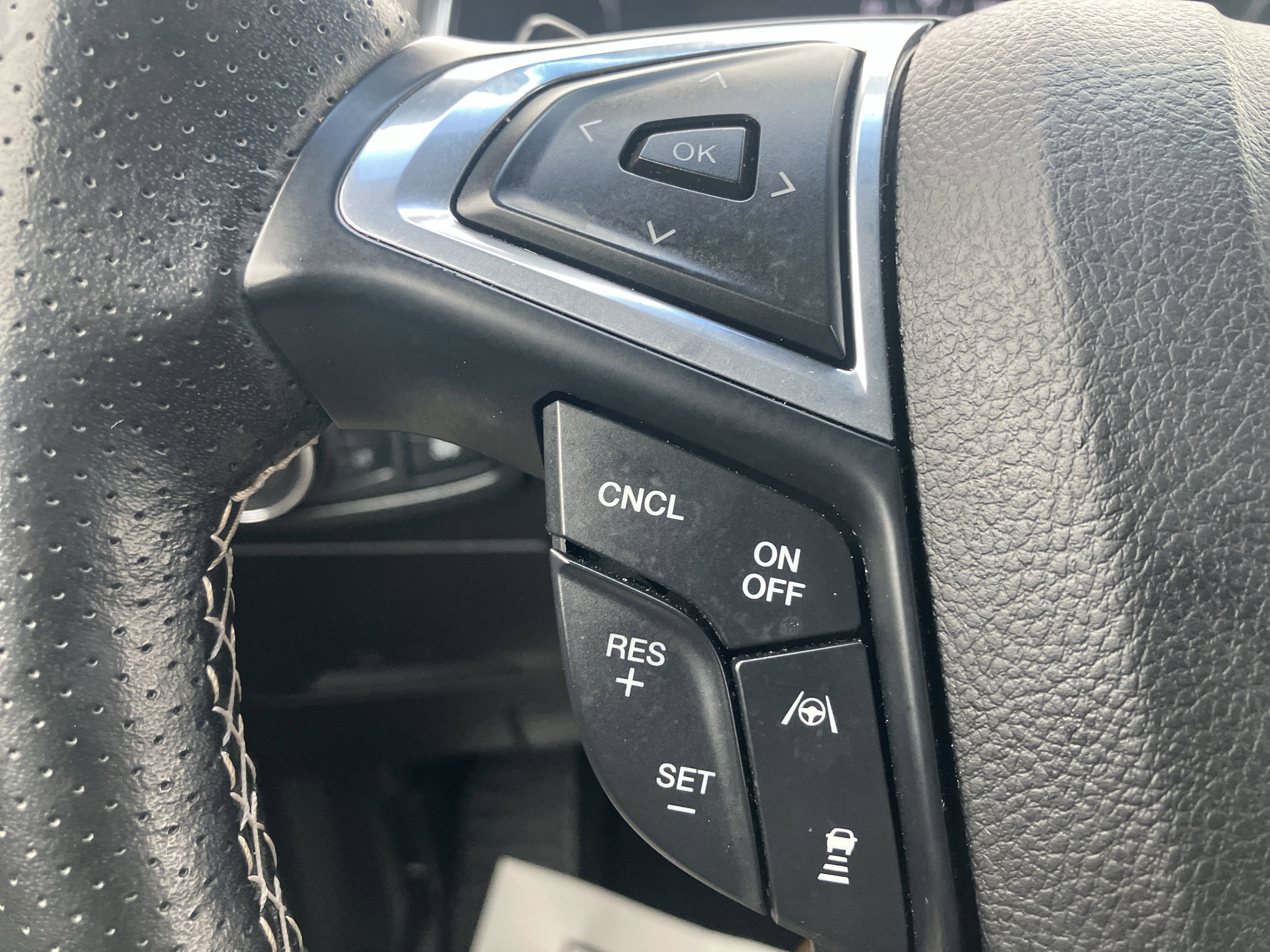 Used 2020 Ford Edge ST w/ Equipment Group 401A image 27