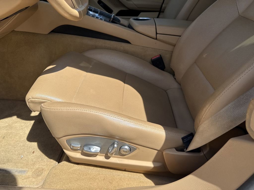 Used 2014 Porsche Panamera S RWD image 13