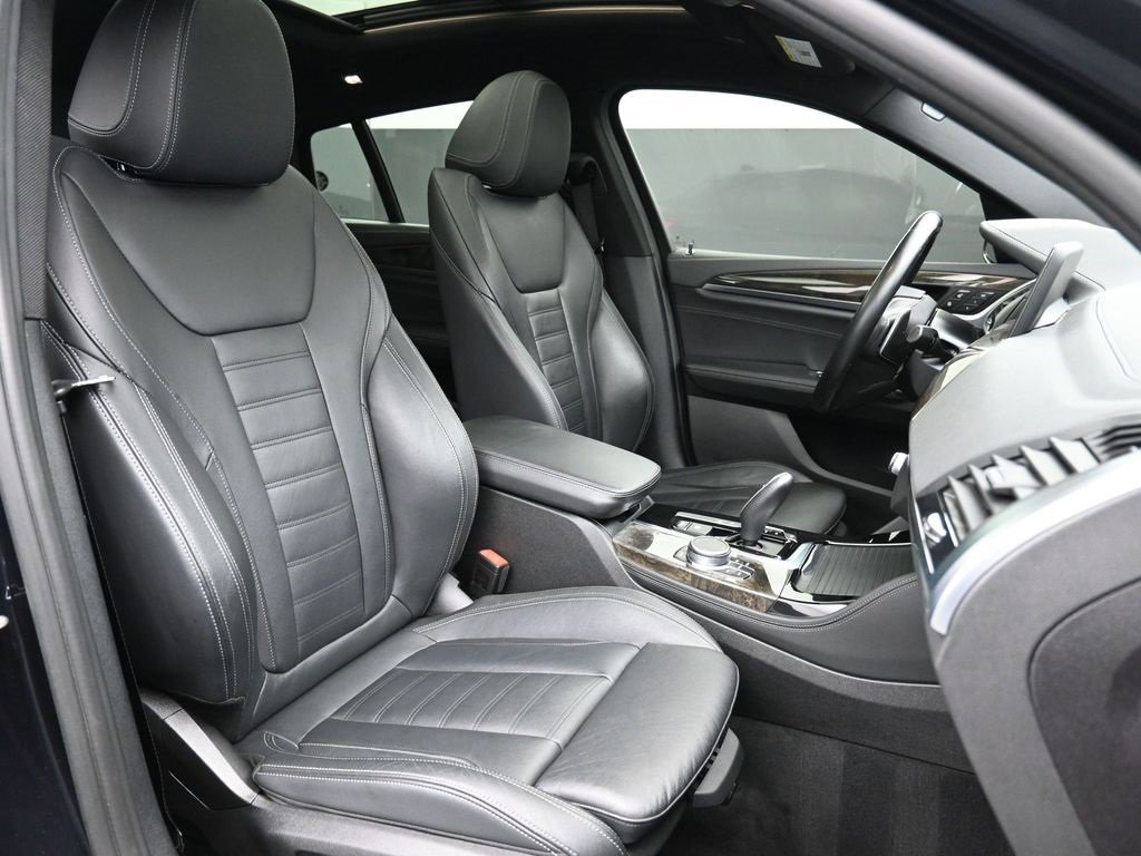 Used 2019 BMW X4 M40i w/ Premium Package image 27