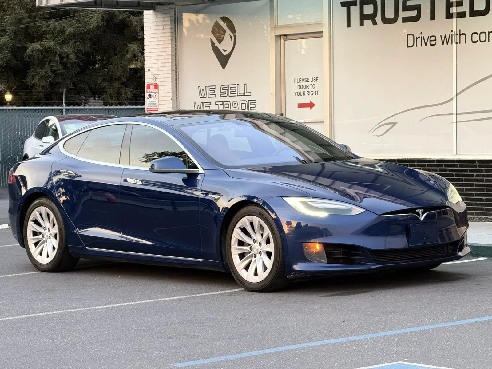 Used 2016 Tesla Model S 75D AWD/4WD image 6