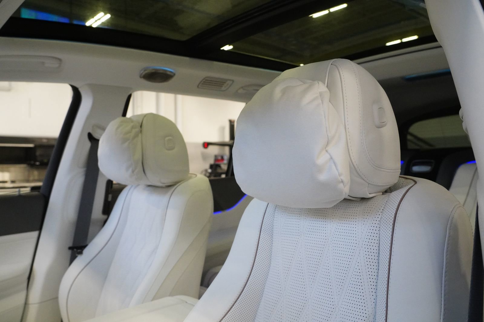 New 2026 Mercedes-Benz Maybach GLS 600 4MATIC image 15