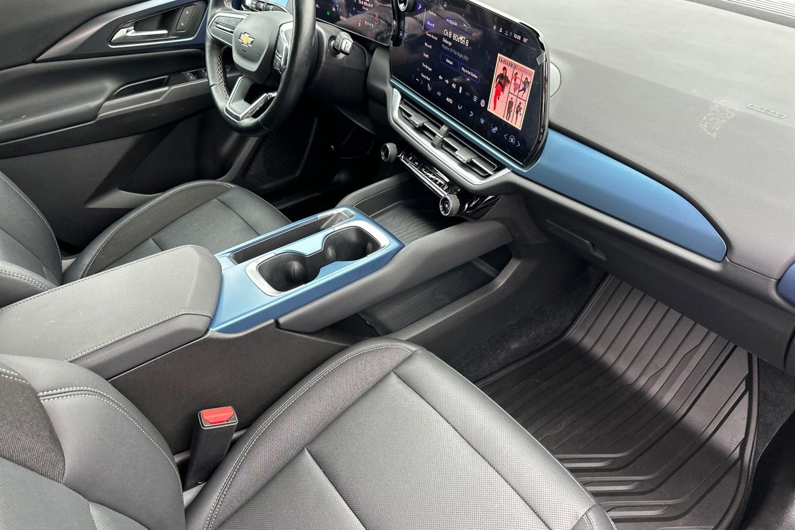 Used 2024 Chevrolet Equinox EV LT image 19