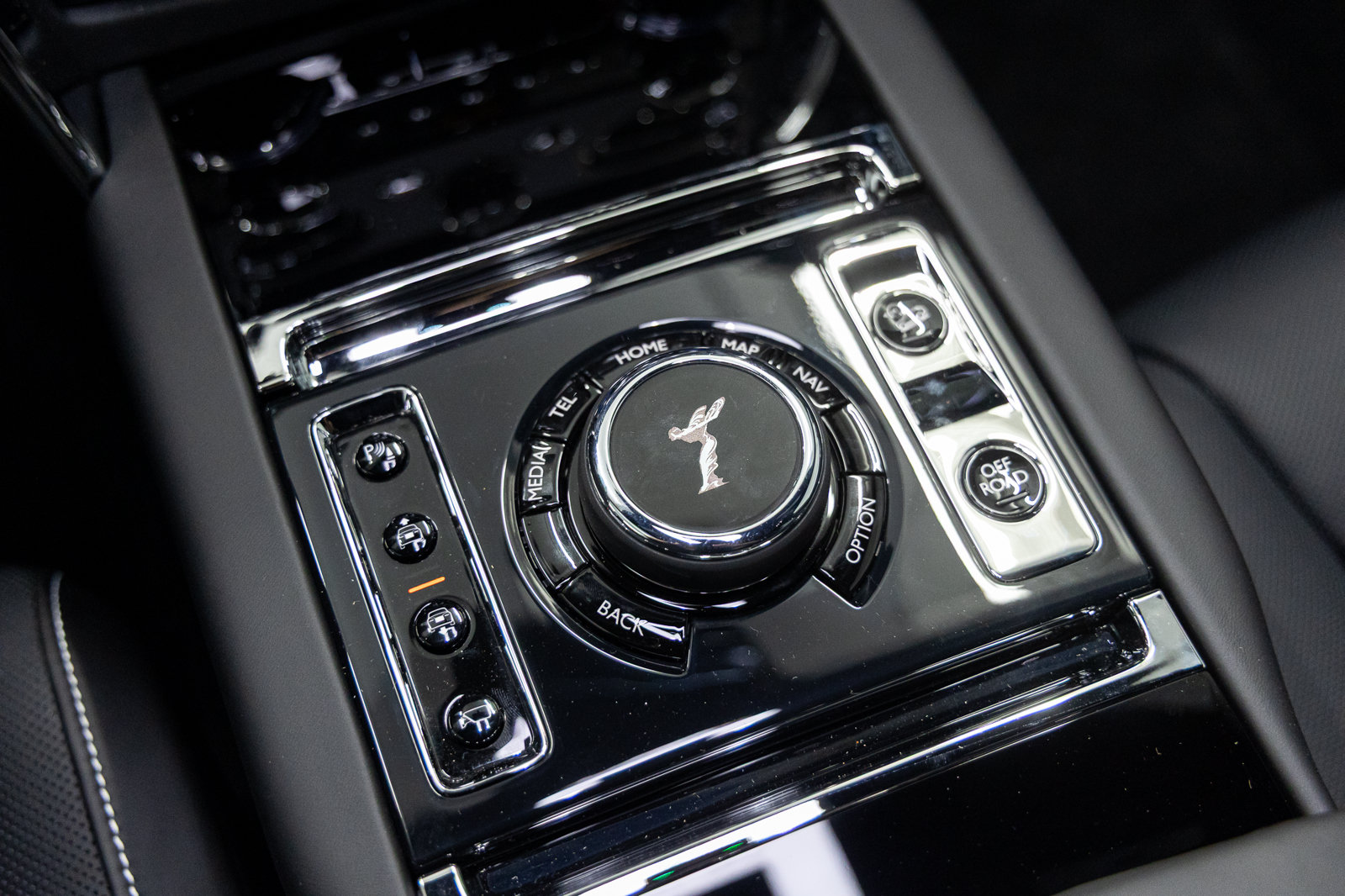 New 2027 Rolls-Royce Cullinan AWD/4WD image 41