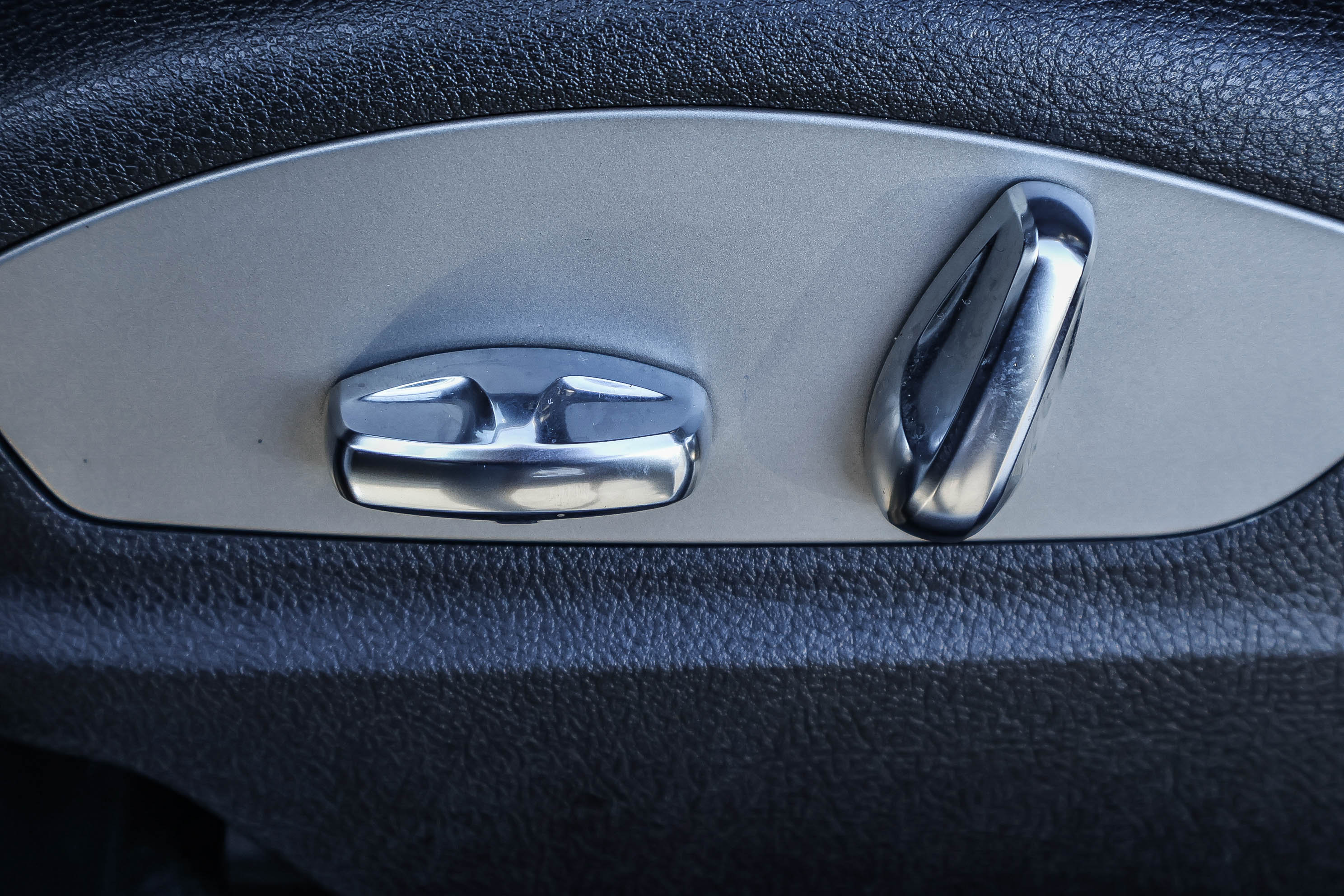 Used 2023 Porsche Macan image 12