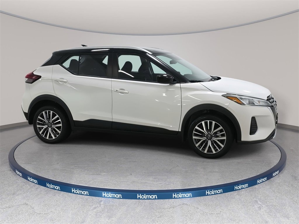 Used 2024 Nissan Kicks SV image 5
